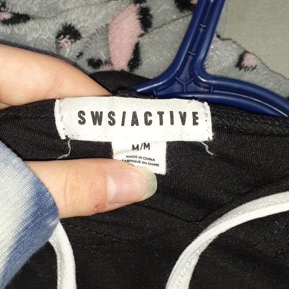 Cropped tight hoodie - Picture 4 of 4